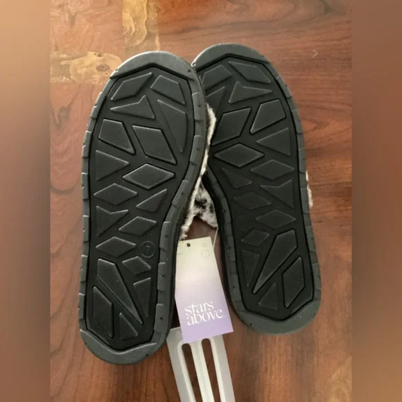 Stars Above Black and White Emma Slippers - Picture 2 of 3